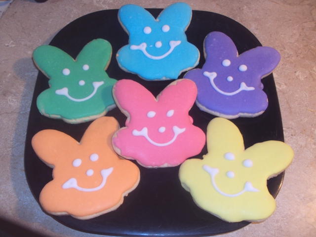 PRODUCT REVIEW + COUPON OFFER: EASTER BUNNY SMILEY COOKIES